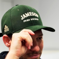 Kit 2un Jameson Irish Whiskey 750ml + 1un IPA Edition 750ml + Boné Jameson