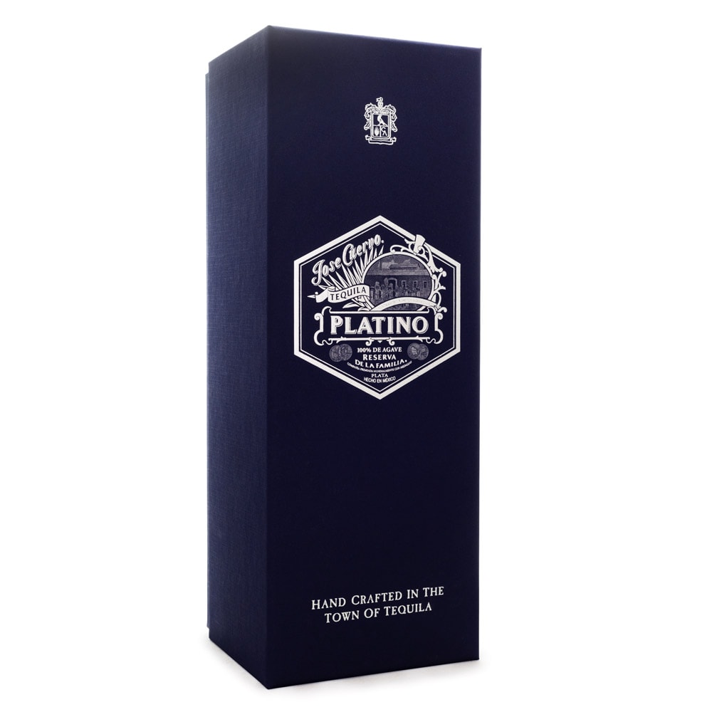 Tequila Jose Cuervo Platino Reserva de la Familia 750ml - Espaço